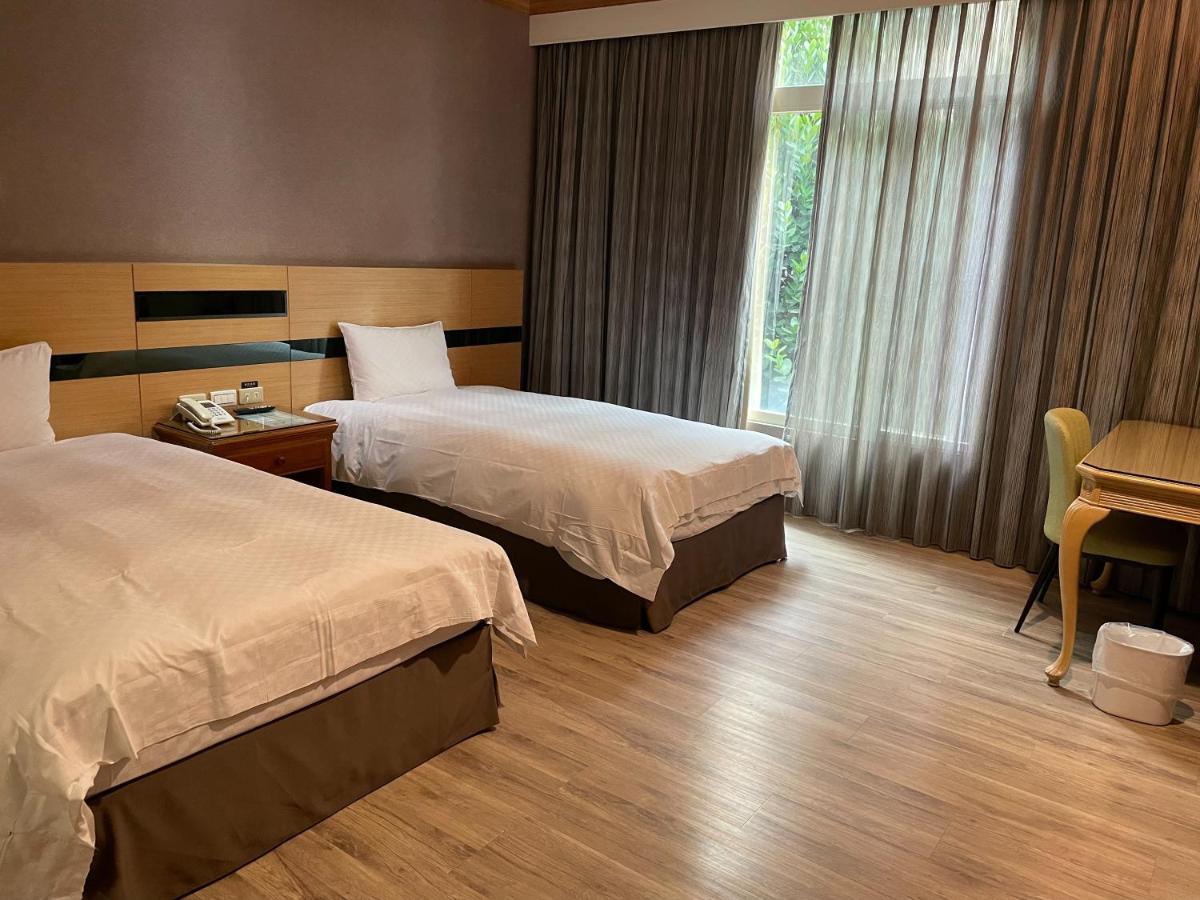 Chia Shih Pao Hotel Taibao Экстерьер фото